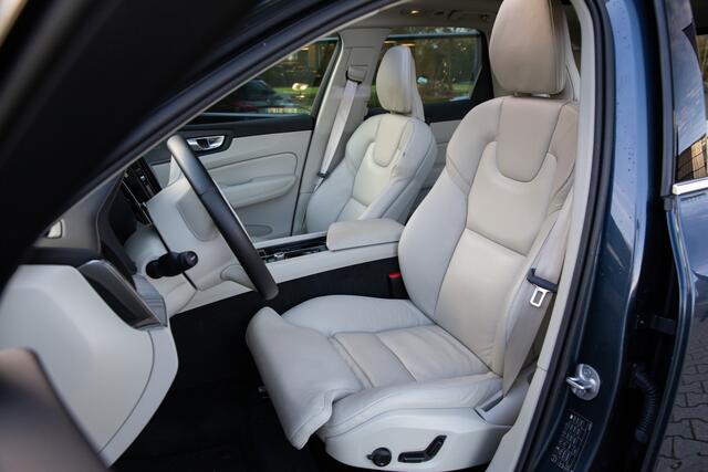 Volvo XC60 2.0 T6 Plug-in hybrid AWD Ultra Bright , Panoramadak, Trekhaak,