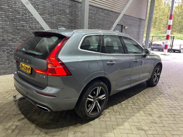 Volvo XC60 T4 R-Design | Panoramadak | Head-Up | harman/kardon | Trekhaak | 19 Inch