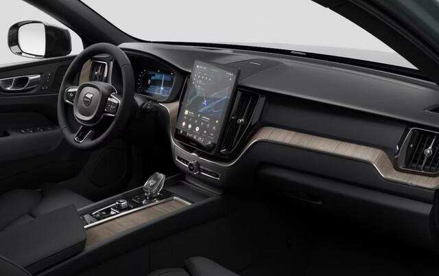 Volvo XC60 2.0 T6 Plug-in hybrid AWD Plus Dark | Luchtvering | Panoramadak | 360 Camera | Head Up Display | Donker Glas | Zwarte Hemel |