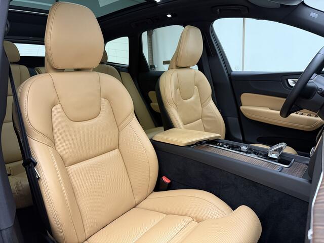 Volvo XC60 T8 Long Range 455pk AWD Ultimate Dark / 22 inch / HUD / Luchtvering / Geventileerde massagestoelen / Panorama dak /