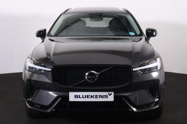 Volvo XC60 T6 Recharge AWD Plus Dark - Panorama/schuifdak - IntelliSafe Assist & Surround - 360º Camera - Harman/Kardon audio - Adaptieve LED koplampen - Verwarmde voorstoelen, stuur & achterbank - Elektr. bedienb. voorstoelen met geheugen - Parkeersensoren voor & a