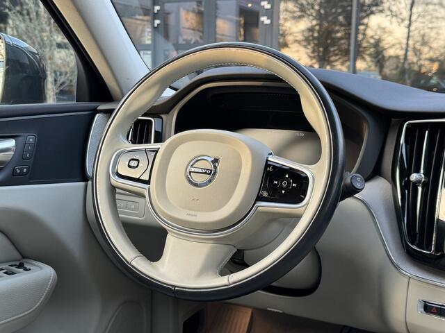 Volvo XC60 2.0 T8 Twin Engine AWD Inscription Luchtvering/Trekhaak/Pano/Leer/LED