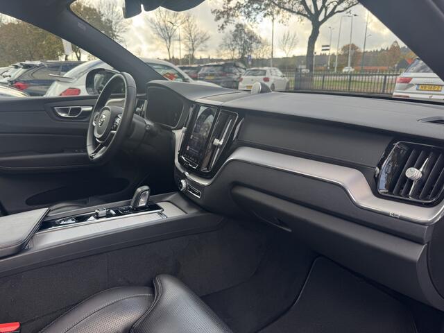 Volvo XC60 2.0 T8 Plug-in hybrid AWD R-Design / Full option! / Polestar Tuning / Heico uitlaat / Trekhaak / Panoramadak / Camera / Head-up / Bowers&Wilkens / Luchtvering / Standkachel / 22'' / Leder / CarPlay / DAB / ACC / Stoelventilati