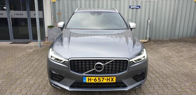 Volvo XC60 2.0 T4 R-Design