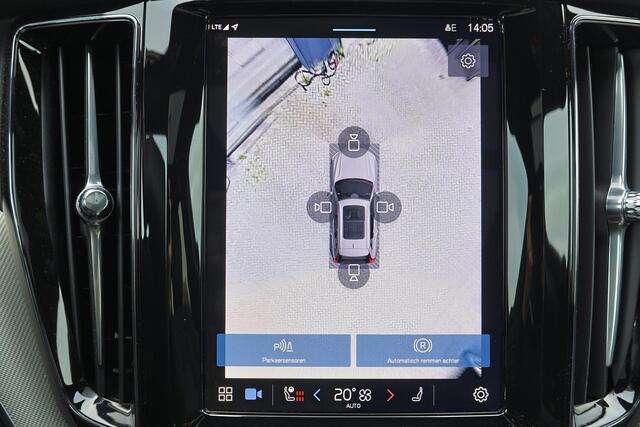 Volvo XC60 T6 Recharge AWD Plus Black Edition - Panorama/schuifdak - IntelliSafe Assist & Surround - 360º Camera - Adaptieve LED koplampen - Verwarmde voorstoelen, stuur & achterbank - Parkeersensoren voor & achter - Elektr. bedienb. voorstoelen met geheugen - Draad