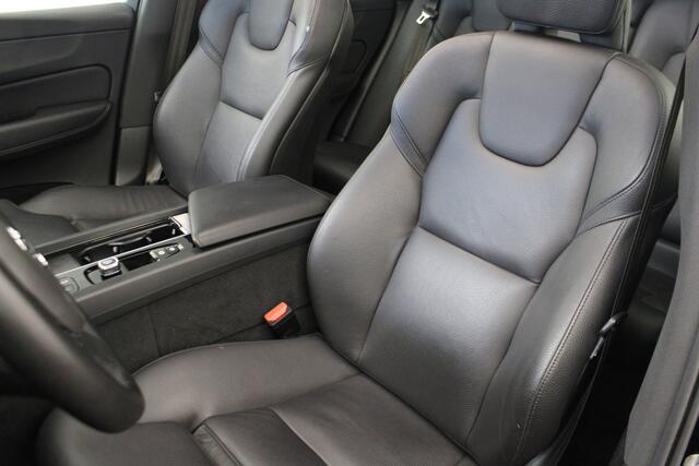 Volvo XC60 2.0 T6 Plug-in hybrid AWD Plus Bright |Pano|Leder|