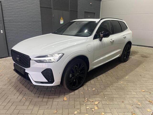Volvo XC60 T6 Plug-in hybrid Plus Black Edition | FACELIFT | Trekhaak | 360° Camera | Head-Up | Panoramadak | 21 Inch