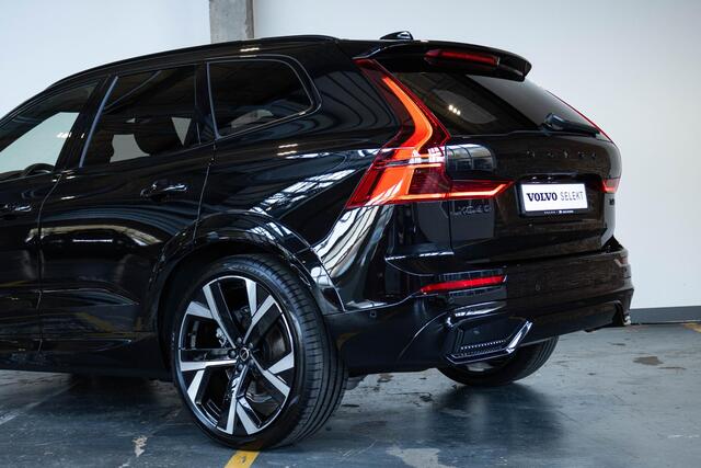 Volvo XC60 T6 Plug-in hybrid AWD Ultra Black Edition | Bowers & Wilkins Premium Audio| Luchtvering | 22" Lichtmetalen velgen | Google infotainment | Stoelverwarming | Stoelventilatie | 360° Parkeercamera | Parkeersensoren voor + achter | Parkeerverwarming