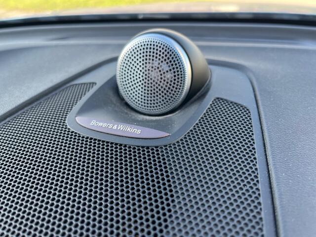 Volvo XC60 T8 Twin Engine AWD R-Design | Rijklaarprijs | Bowers Wilkins | Luchtvering | Polestar |