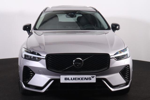 Volvo XC60 T8 Recharge AWD Ultra Dark - Luchtvering - Panorama/schuifdak - IntelliSafe Assist & Surround - 360º Camera - Bowers & Wilkins audio - Adaptieve LED koplampen - Verwarmde voorstoelen, stuur & achterbank - Parkeersensoren voor & achter - Elektr. bedienb. v