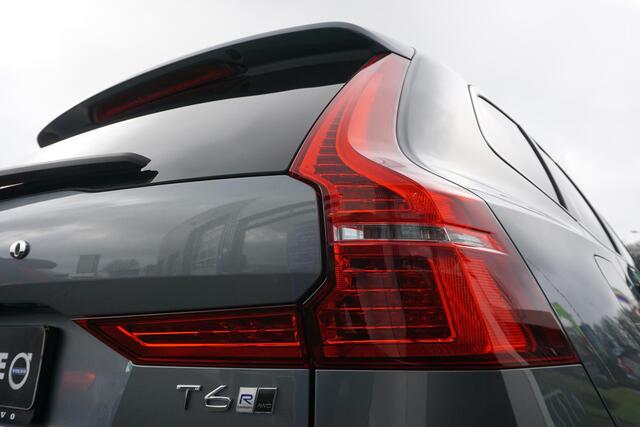 Volvo XC60 2.0 T6 AWD R-Design | Trekhaak | Trekgewicht 2400KG | Luchtvering | 360º Camera | Panorama Schuifdak | HUD | BLIS | Adaptieve Cruise controle | VOL