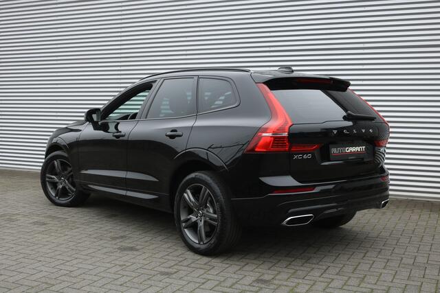 Volvo XC60 2.0 T5 R-Design (Panoramadak Sportleder/Memory Carplay ACC Navi/Camera Blis Keyless Standkachel Full-Led 19InchLMV Pdc V+A)