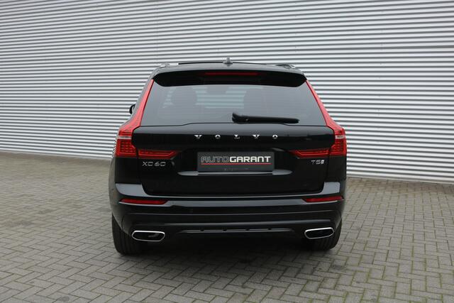 Volvo XC60 2.0 T5 R-Design (Panoramadak Sportleder/Memory Carplay ACC Navi/Camera Blis Keyless Standkachel Full-Led 19InchLMV Pdc V+A)
