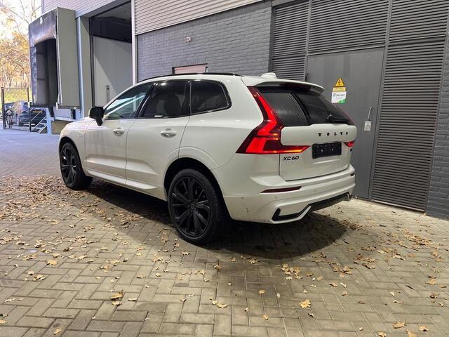 Volvo XC60 T6 Plug-in hybrid Plus Black Edition | FACELIFT | Head-Up | 360° Camera | Panoramadak | ACC | harman/kardon