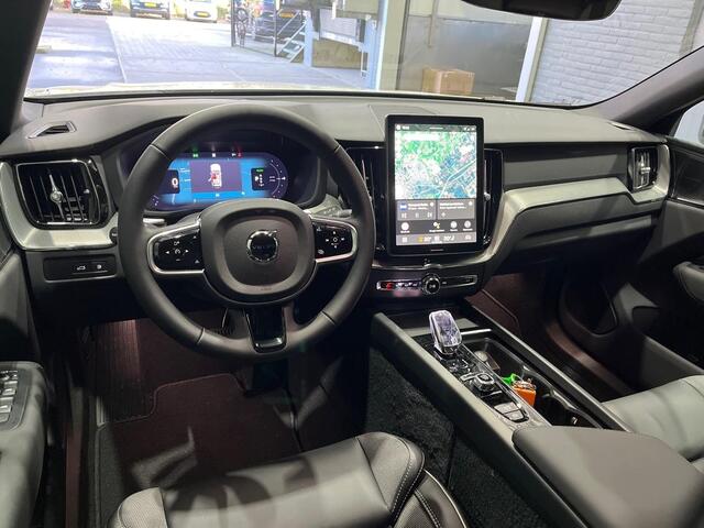Volvo XC60 T6 Plug-in hybrid Plus Black Edition | FACELIFT | Head-Up | 360° Camera | Panoramadak | ACC | harman/kardon