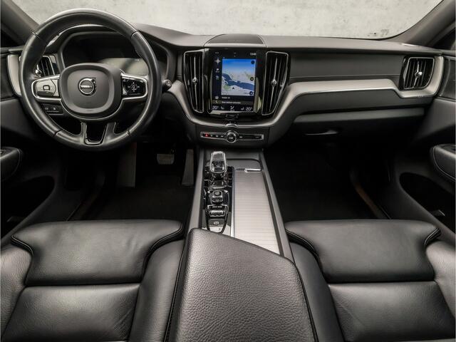 Volvo XC60 2.0 T8 Twin Engine AWD Inscription 391Pk Automaat (PANORAMADAK, APPLE CARPLAY, HARMAN/KARDON, MEMORY SEATS, ZWART HEMEL, STOELVERWARMING VOOR/ACHTER, LUXE LEDER, TREKHAAK, CAMERA, STUURWIEL VERWARMD, NIEUWSTAAT)