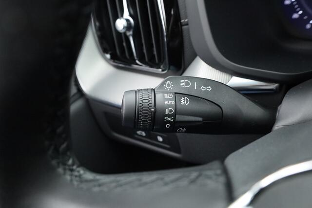 Volvo XC60 T6 Plug-in hybrid Ultra Black Edition | Facelift | Pano | HUD | 360cam | Harman Kardon | Memory seats | Pilot Assist |