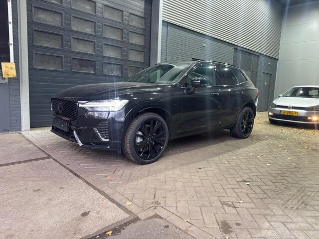 Volvo XC60 T6 Plug-in hybrid Plus Black Edition | FACELIFT | Trekhaak | 360° Camera | Head-Up | Panoramadak | 21 Inch