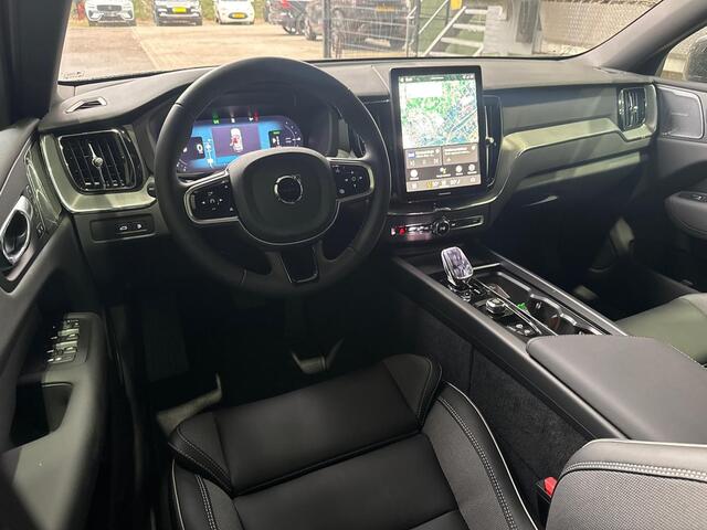 Volvo XC60 T6 Plug-in hybrid Plus Black Edition | FACELIFT | Trekhaak | 360° Camera | Head-Up | Panoramadak | 21 Inch