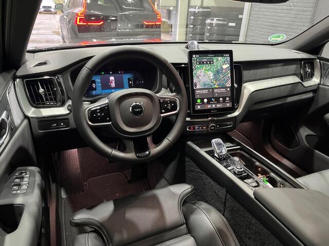 Volvo XC60 T6 Plug-in hybrid Ultra Black Edition | FACELIFT | Luchtvering | Bowers&Wilkins | Head-Up | 22 Inch | Massage