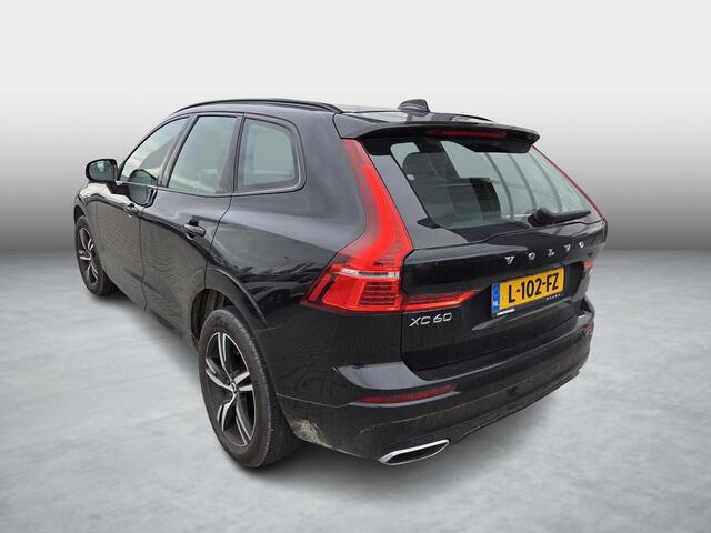 Volvo XC60 2.0 B5 R-Design | Trekhaak | 360 camera | Panoramadak | Harman Kardon audio | 4 zone climate control | Stoel- en stuurwielverwarming | Adaptive cruise control | Head-up display |