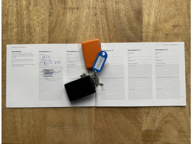 Volvo XC60 2.0 Recharge T6 AWD Business | panorama | carplay | SOH 95% |