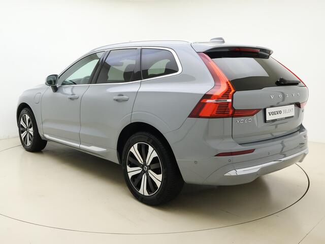 Volvo XC60 T6 AWD 350PK Plus Bright / Alarm / 360 graden camera / Stoel/- en stuurverwarming / Harman Kardon audio /