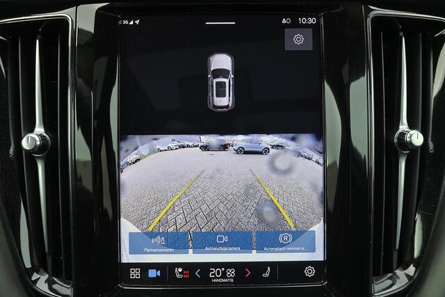 Volvo XC60 T6 Recharge AWD Core Bright - Panorama/schuifdak - IntelliSafe Assist & Surround - Adaptieve LED koplampen - Parkeercamera achter - Verwarmde voorstoelen, stuur & achterbank - Parkeersensoren voor & achter - Draadloze tel. lader - Extra getint glas - Elek