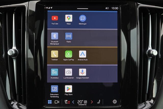 Volvo XC60 T6 Recharge AWD Core Bright - Panorama/schuifdak - IntelliSafe Assist & Surround - Adaptieve LED koplampen - Parkeercamera achter - Verwarmde voorstoelen, stuur & achterbank - Parkeersensoren voor & achter - Draadloze tel. lader - Extra getint glas - Elek