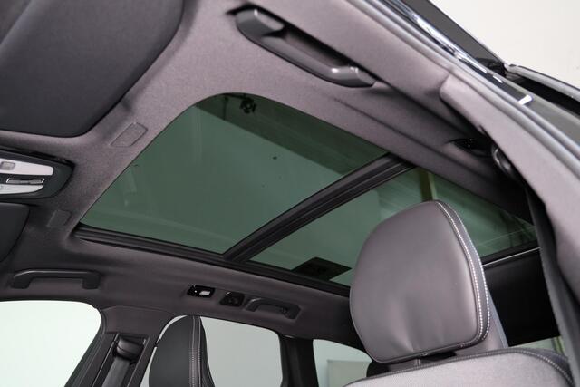 Volvo XC60 T6 Recharge AWD Ultra Black Edition - Panorama/schuifdak - IntelliSafe Assist & Surround - 360º Camera - Harman/Kardon audio - Adaptieve LED koplampen - Verwarmde voorstoelen, stuur & achterbank - Parkeersensoren voor & achter - Elektr. bedienb. voorstoel