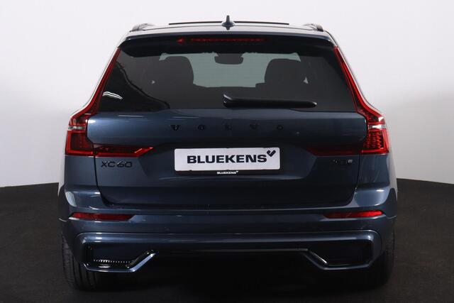 Volvo XC60 T8 Recharge AWD Ultra Black Edition - Luchtvering - Panorama/schuifdak - IntelliSafe Assist & Surround - 360º Camera - Harman/Kardon audio - Adaptieve LED koplampen - Verwarmde voorstoelen, stuur & achterbank - Parkeersensoren voor & achter - Elektr. bedi