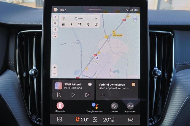 Volvo XC60 T8 Recharge AWD Ultra Black Edition - Luchtvering - Panorama/schuifdak - IntelliSafe Assist & Surround - 360º Camera - Harman/Kardon audio - Adaptieve LED koplampen - Verwarmde voorstoelen, stuur & achterbank - Parkeersensoren voor & achter - Elektr. bedi