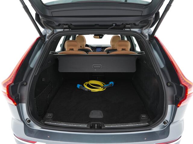 Volvo XC60 2.0 Recharge T8 AWD Inscription (INCL.BTW) *PANO | HEAD-UP | LUXURY-LEATHER | FULL-LED | MEMORY-PACK | HARMAN/KARDON | HEATED-COMFORTSEATS | LANE-ASSIST | BLIND-SPOT | DAB+ | NAVI-FULLMAP | DIGI-COCKPIT | 19''ALU | TOWBAR*