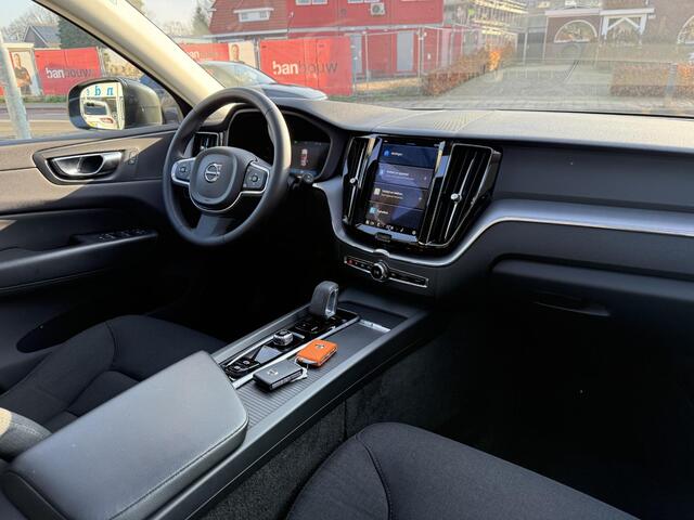 Volvo XC60 2.0 T6 Recharge AWD Climate Pack, Park Assist Pack