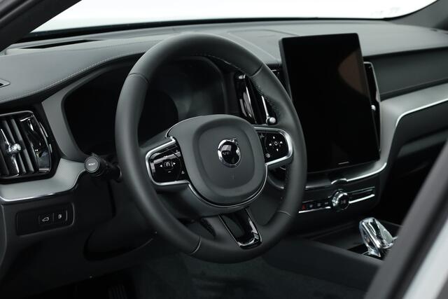 Volvo XC60 T8 Plug-in hybrid Ultra Black Edition | Facelift | Pano | HUD | Harman Kardon | Memory Seats | Pilot Assist | 360cam