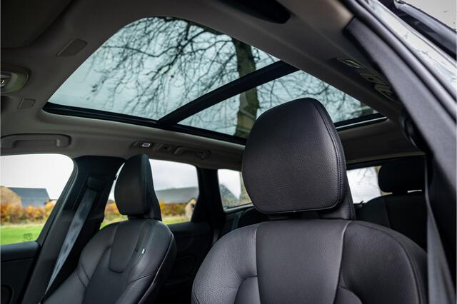 Volvo XC60 2.0 T6 Recharge Long Range AWD Plus Dark Harman Kardon Panorama 360 Camera