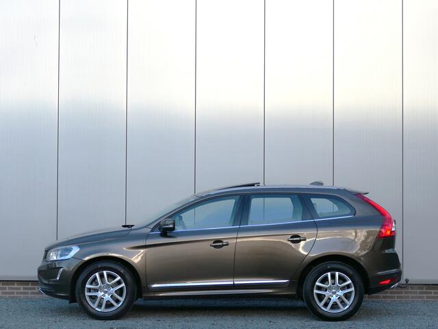 Volvo XC60 T5 AUT Polar+ Xenon / Panoramadak / Trekhaak / Camera