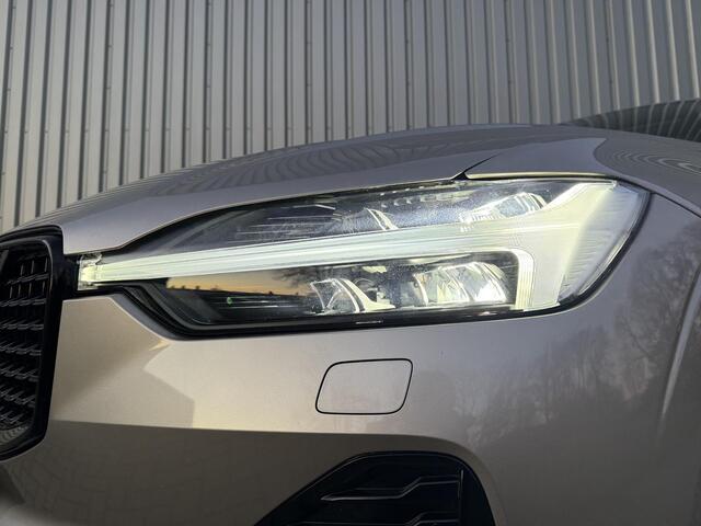 Volvo XC60 2.0 T6 Plug-in hybrid AWD Ultimate Dark | 360-camera | Schuif/kanteldak | Head-up display |