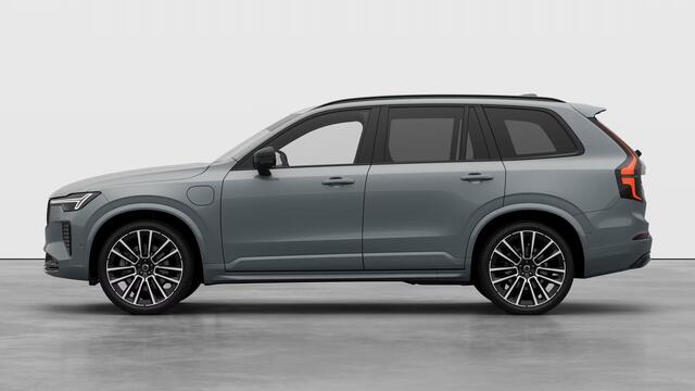Volvo XC90 T8 Plug-in hybrid AWD Ultra Dark | Luchtvering | Bowers & Wilkins | 22"LM | Head-up Display | Standkachel | Extra getint glas | Panoramadak