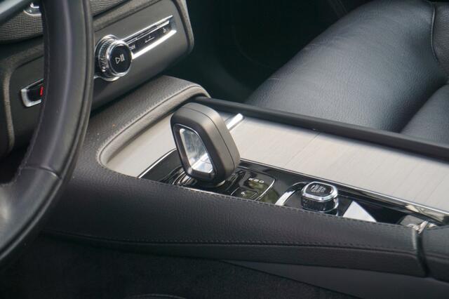 Volvo XC90 2.0 T8 AWD INSCRIPTION - 7-PERS. - PANO - LEDER