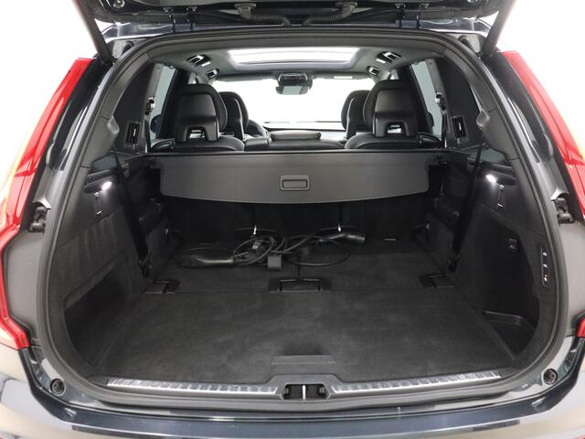 Volvo XC90 T8 390PK AWD R-Design / Luchtvering / Bowers en Wilkins / Geventileerde stoelen / Geïntegreerd kinderzitje / Dubbel glas / Trekhaak / HUD / Pano /