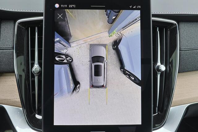 Volvo XC90 T8 Recharge AWD Plus Dark - LONG RANGE - Panorama/schuifdak - IntelliSafe Assist & Surround - 360º Camera - Harman/Kardon audio - Verwarmde voorstoelen, stuur & achterbank - Parkeersensoren voor & achter - Elektr. bedienb. voorstoelen met geheugen - Draad