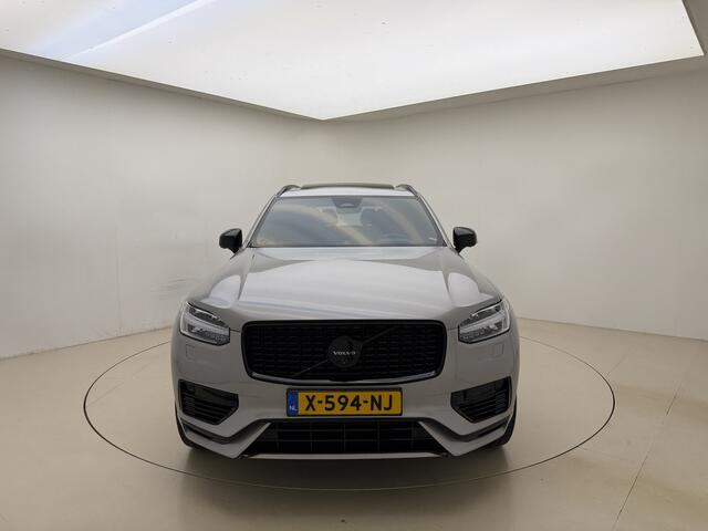 Volvo XC90 T8 AWD Ultimate Dark / 22'' EVERLAST / Luchtvering / Bowers en Wilkins / HUD / 360 graden camera /