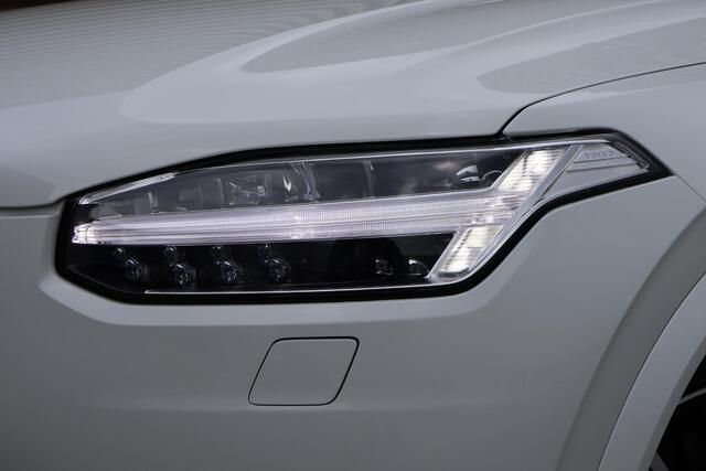 Volvo XC90 T8 Recharge AWD Inscription | Longe Range | Luchtvering | Wool blend bekleding | Panoramadak | Pilot assist