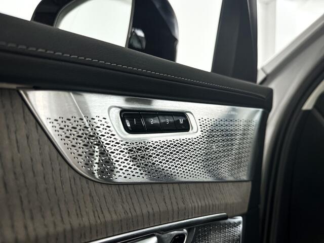 Volvo XC90 T8 Plug-in hybrid AWD Ultra Dark | Luchtvering | Panoramadak | 360º camera | Head- Up display | Bowers & Wilkins | Stoelventilatie | Trekhaak