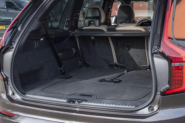 Volvo XC90 2.0 T8 PLUG-IN HYBRID AWD ULTRA DARK