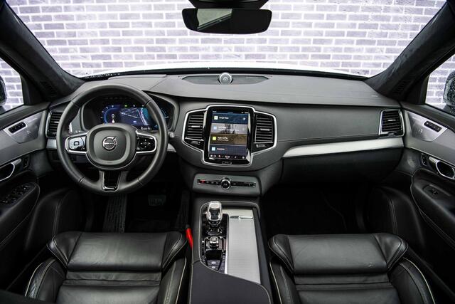 Volvo XC90 2.0 T8 Recharge AWD Ultimate Dark | Bowers & Wilkins Audio | Luchtvering | Trekhaak | Sportstoelen | Standkachel | Panoramadak | 360 camera | Head-up display | 4 zone climate control | Google Maps navigatie | Gelamineerd zijruiten | Nubuck hemelbekleding 