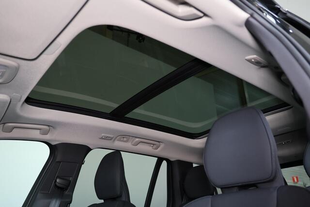 Volvo XC90 T8 Recharge AWD Plus Bright - Panorama/schuifdak - IntelliSafe Assist & Surround - 360º Camera - Harman/Kardon audio - Verwarmde voorstoelen, stuur & achterbank - Parkeersensoren voor & achter - Elektr. bedienb. voorstoelen met geheugen - Draadloze tel. l