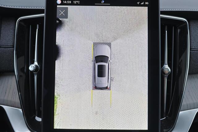 Volvo XC90 T8 Recharge AWD Ultra Dark - Luchtvering - Panorama/schuifdak - IntelliSafe Assist & Surround - 360º Camera - Bowers & Wilkins audio - Verwarmde voorstoelen, stuur & achterbank - Parkeersensoren voor & achter - Elektr. bedienb. voorstoelen met geheugen - 