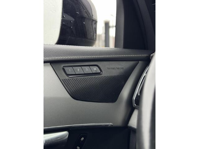 Volvo XC90 2.0 T8 Recharge AWD R-Design | Luchtvering | Trekhaak | Sportstoelen | Schuif-/Kanteldak | Harman Kardon Audio | 360 Camera | Elektrisch Verstelbare Voorstoelen | Stoel-/Stuurverwarming